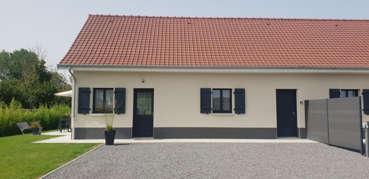 Gites Les Mondaines - Les Hirondelles Favières Exteriör bild